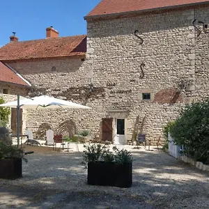 Le Moulin Des Valignards - D'hôtes Couette-café Ebreuil