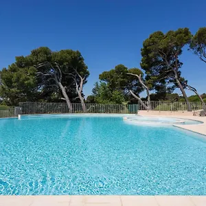 Appart hôtel Madame Domaine Du Provence Country Club Service Premium, Saumane-de-Vaucluse